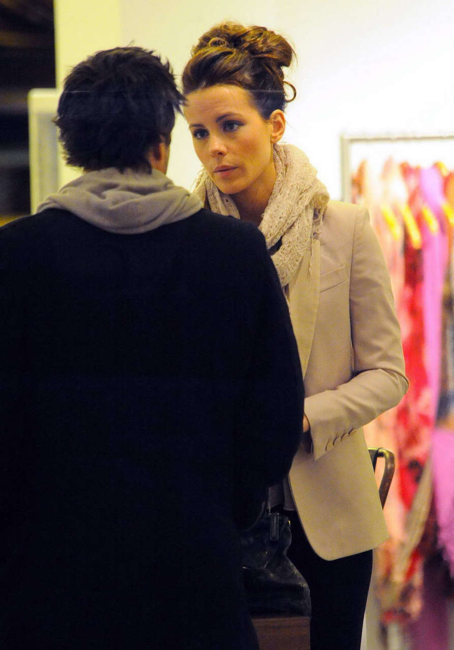 Kate Beckinsale Shopping Candids