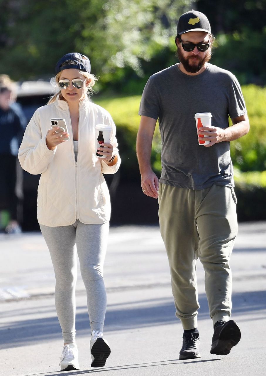 Kate Hudson And Danny Fujikawa Out Hikinig Santa Monica