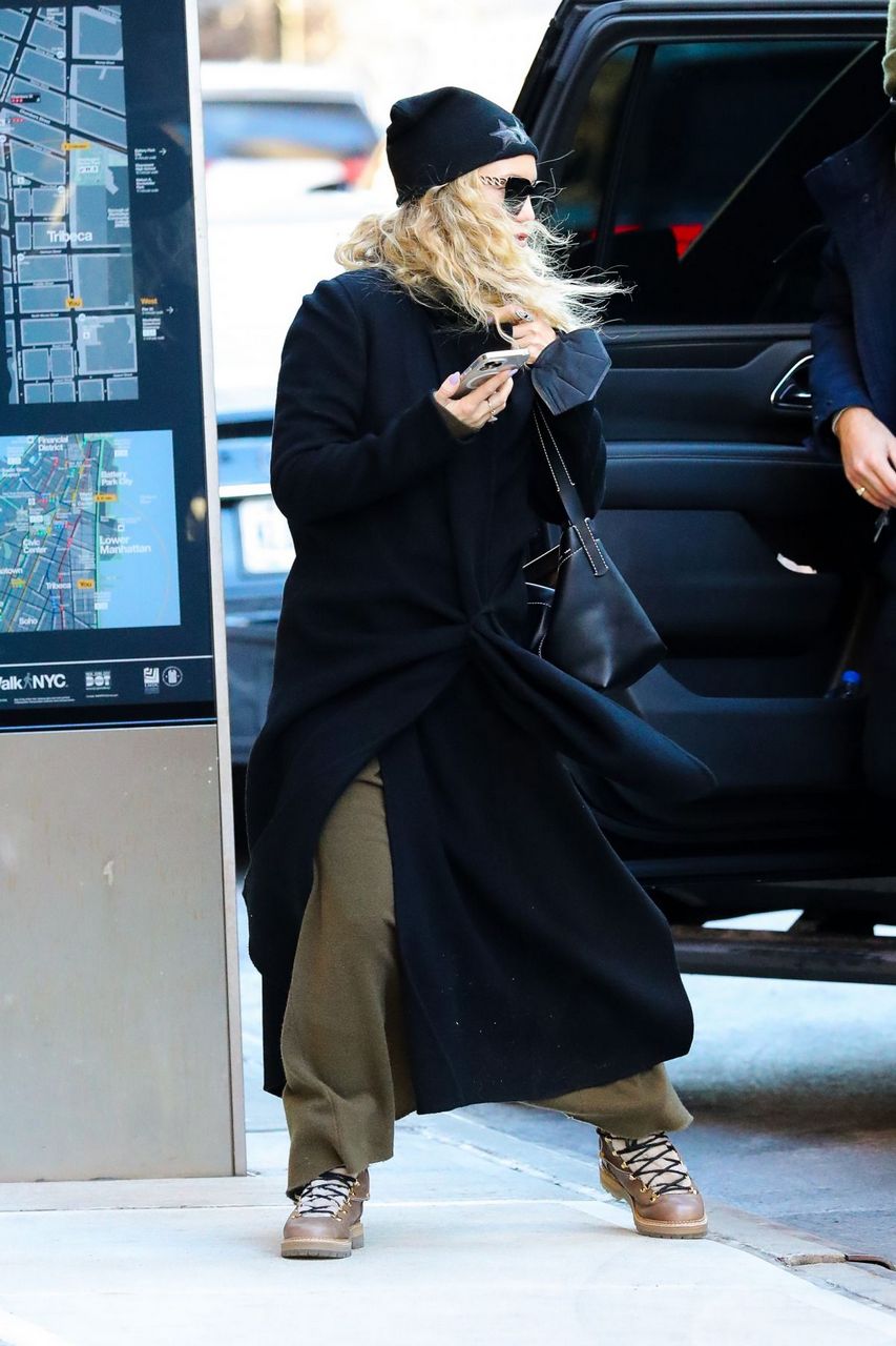 Kate Hudson Arrives Her Hotel New York