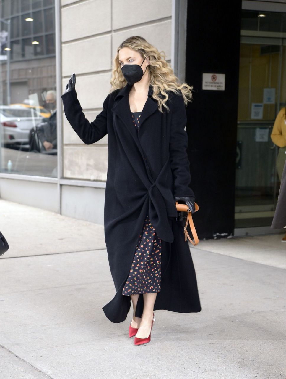 Kate Hudson Out New York