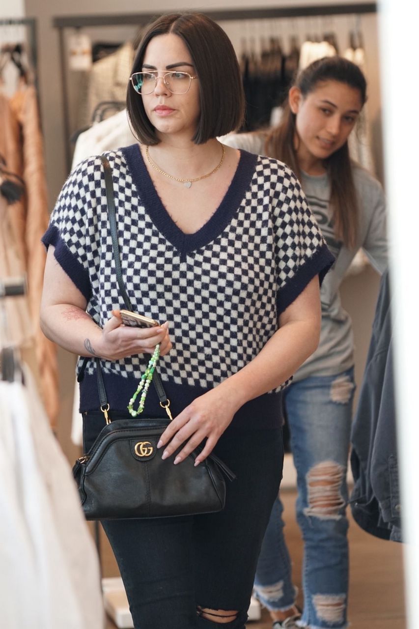 Kate Maloney Out Shopping Grove West Hollywood
