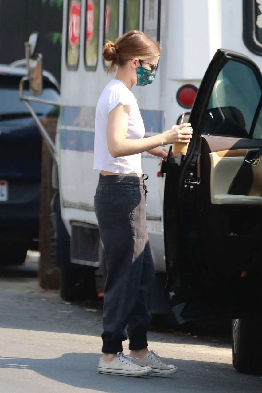 Kate Mara Out For Coffee Glendale