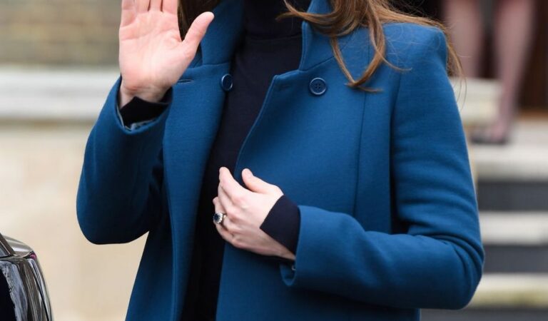 Kate Middleton Arrives Foundling Museum London (10 photos)