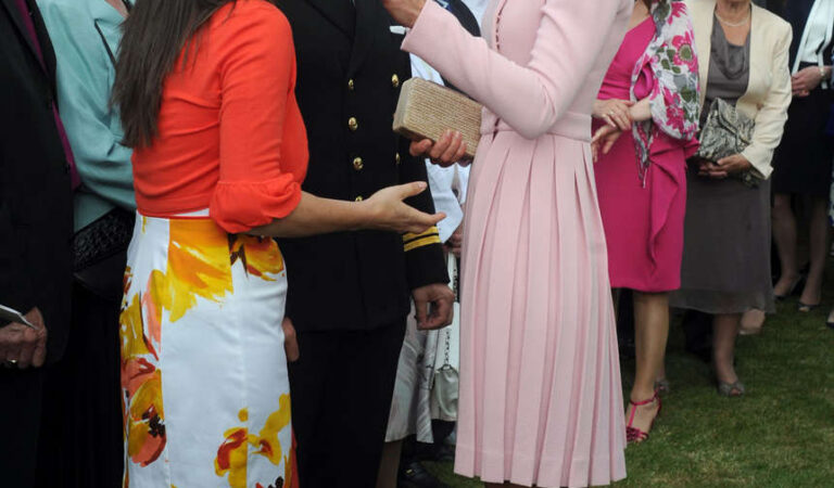 Kate Middleton Attends Buckingham Palace Garden Party London (24 photos)