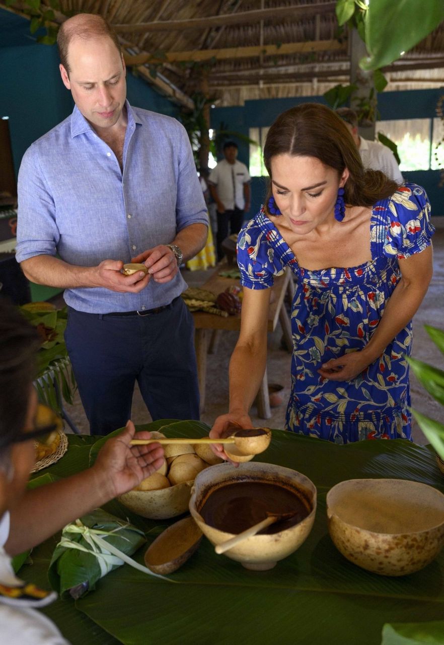 Kate Middleton Che Il Mayan Chocolate Factory Indian Creek Belize