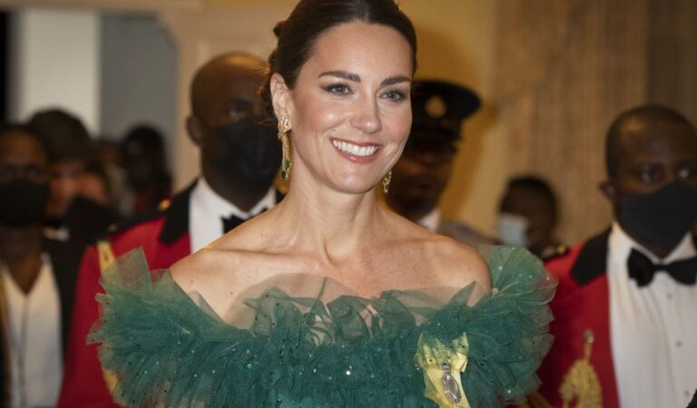 Kate Middleton Dinner Hosted By Governor General Of Jamaica (7 photos)