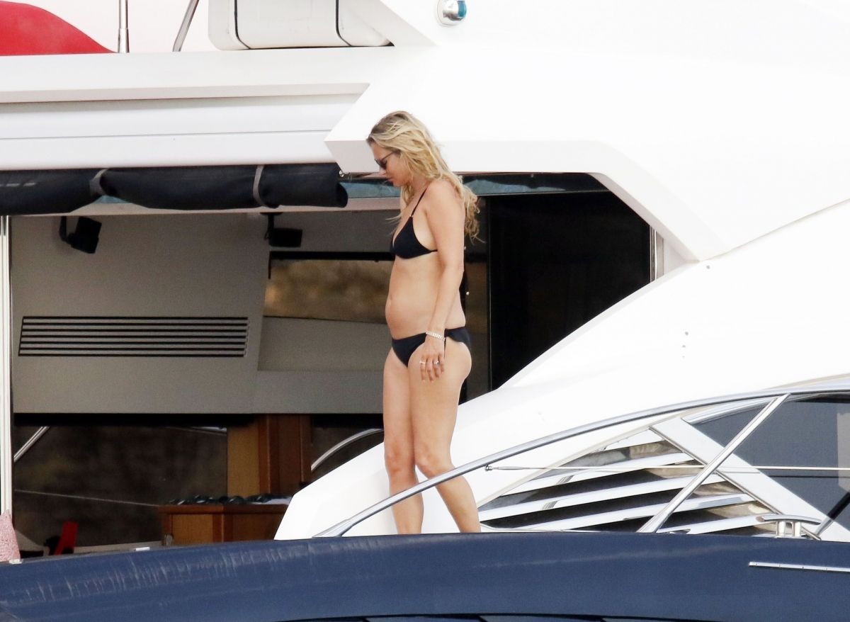 Kate Moss Bikini Yacht Spain