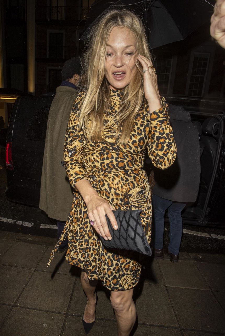 Kate Moss Leaves 22 Grosvenor Square London