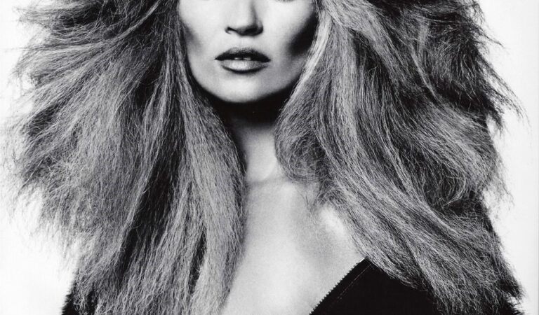 Kate Moss With Wild Hair And A Revealing Coat Xpost Rnsfwfashion (1 photo)