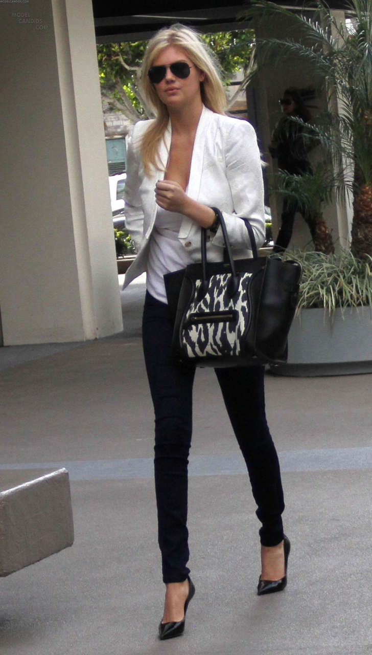 Kate Upton Leaving Meeting Los Angeles