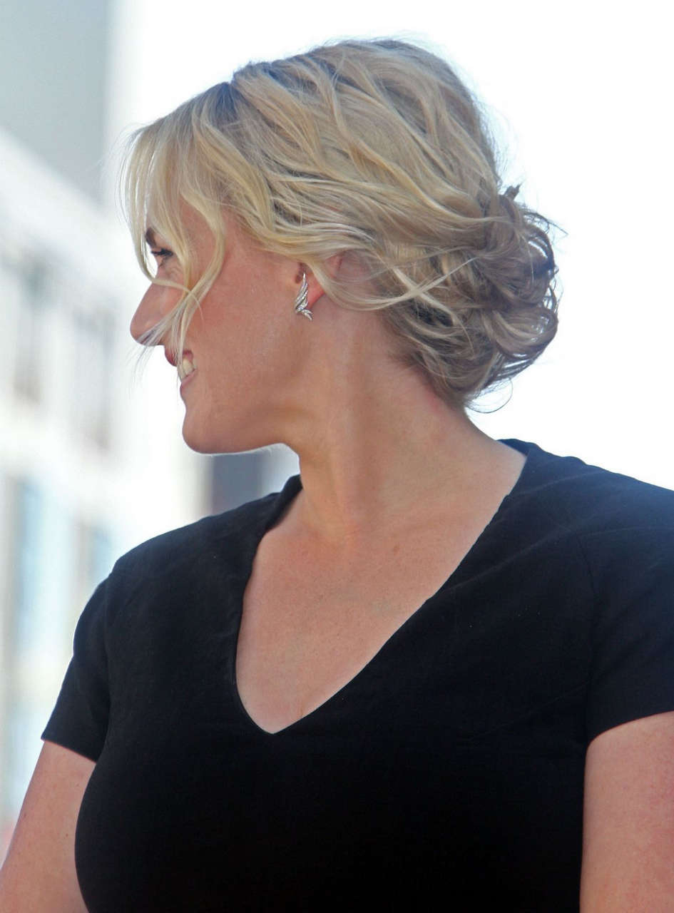 Kate Winslet Honored Star Hollywood Walk Fame