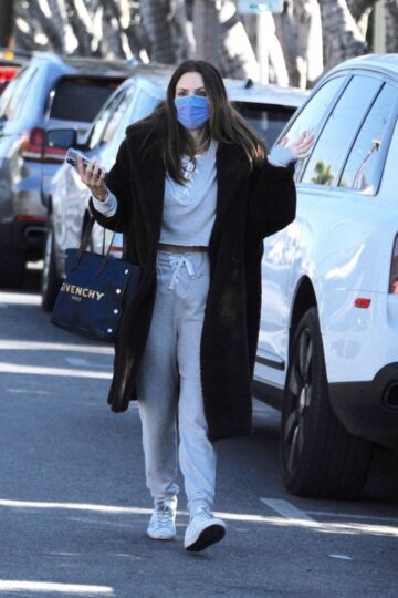 Katharine Mcphee Out Shopping Melrose Place West Hollywood