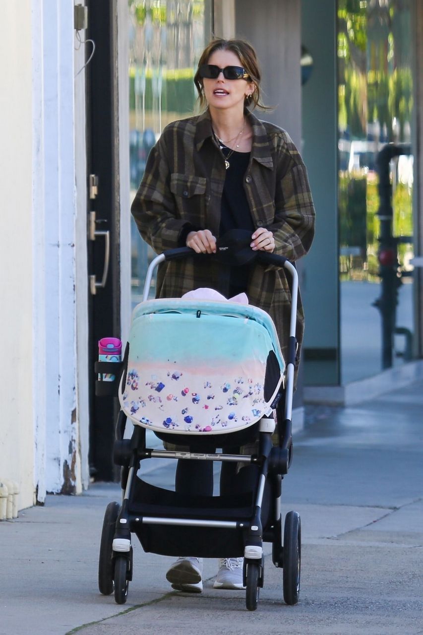Katherine Schwarzenegger Out With Her Baby Brentwood