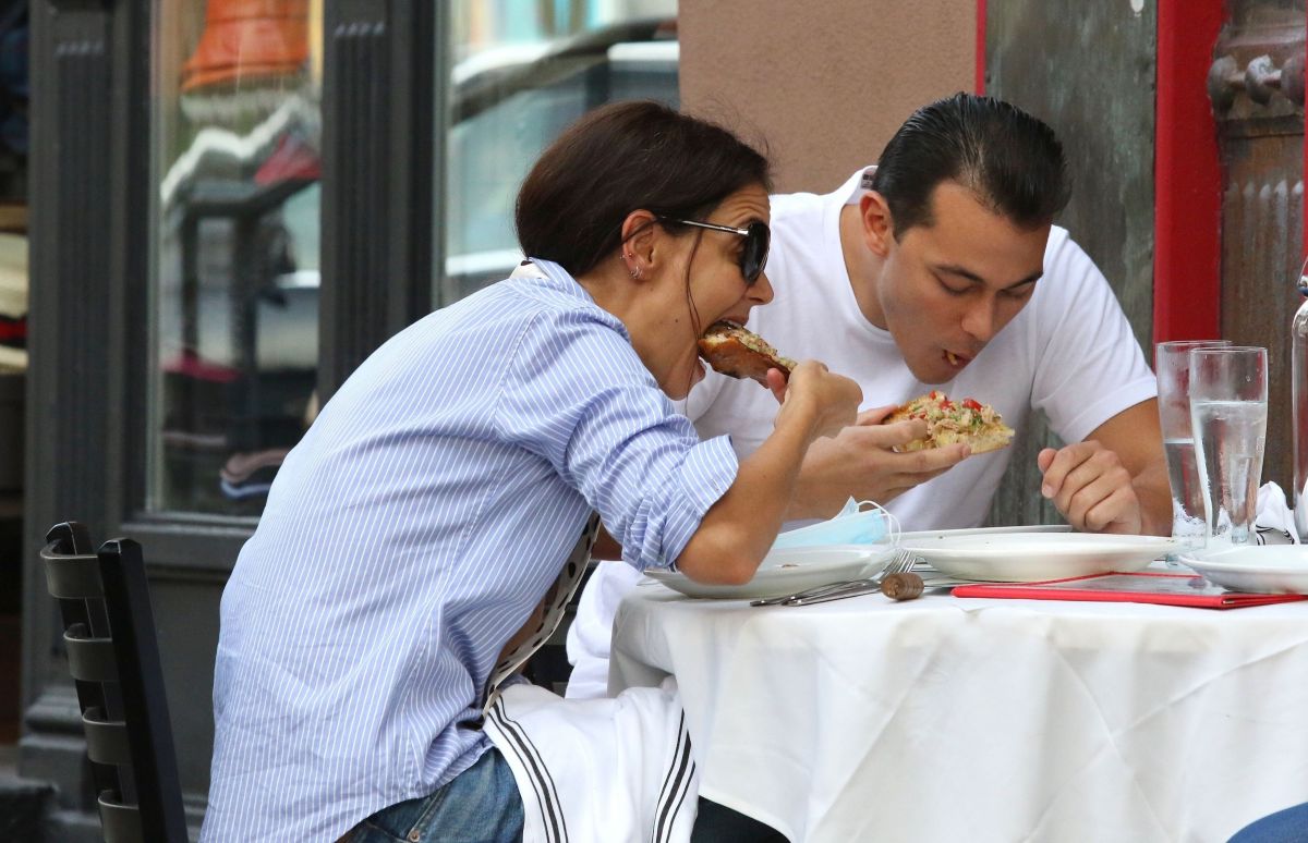 Katie Holmes Emilio Vitolo Jr Out For Lunch New York