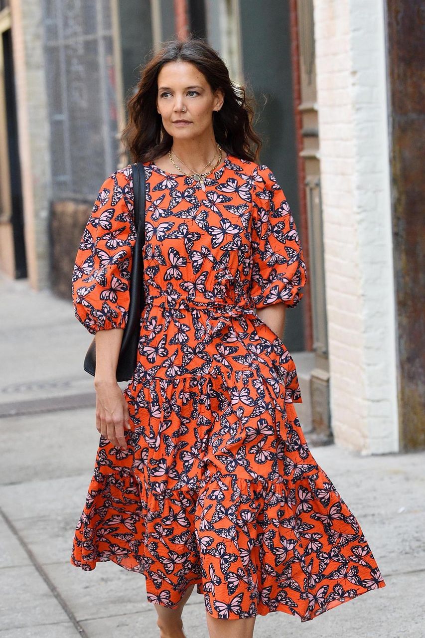 Katie Holmes Heafing To Her Apartment New York