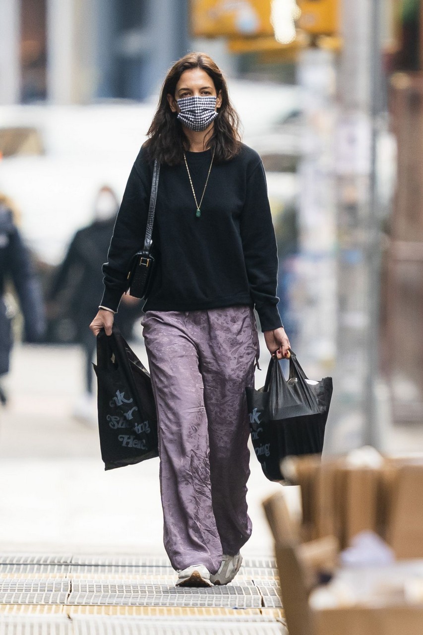 Katie Holmes Out Shopping Christmas Day New York