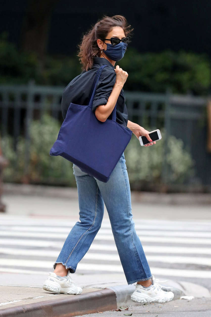 Katie Holmes Wearing Mask Out New York