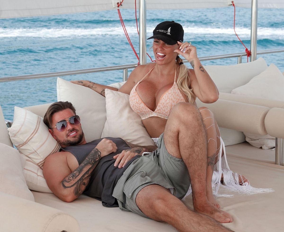 Katie Price And Carl Woods On Holiday Thailand