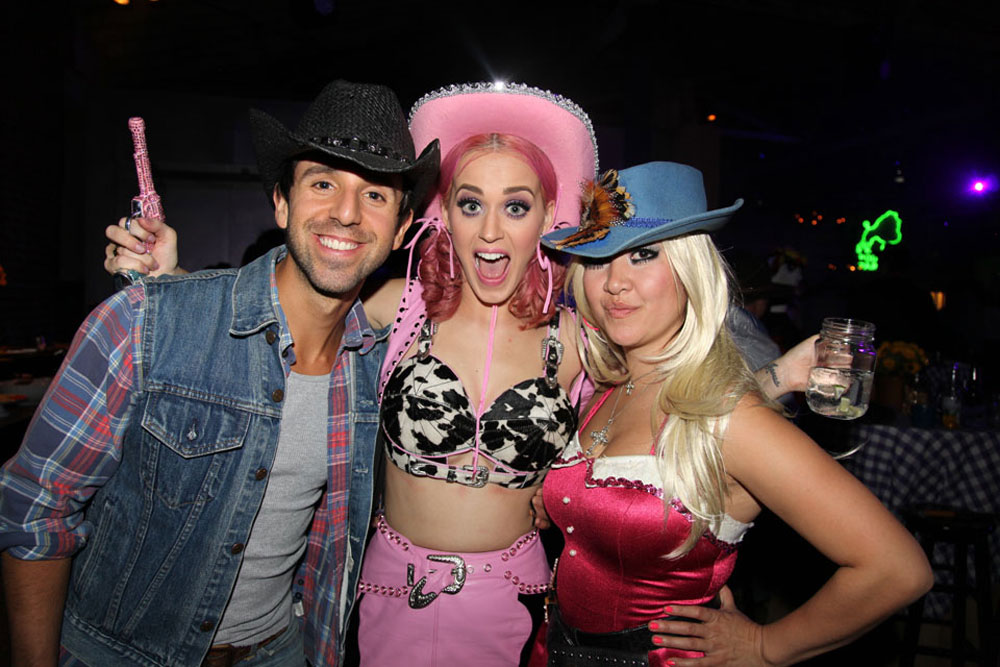 Katy Perry As Cowgirl Her Birthday Party Los Angeles