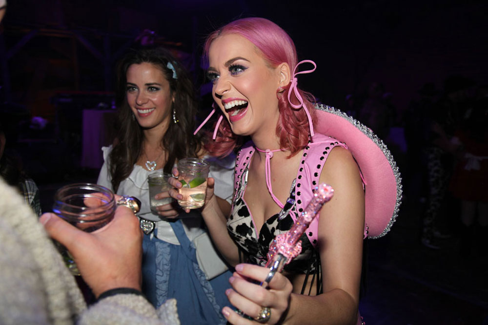 Katy Perry As Cowgirl Her Birthday Party Los Angeles