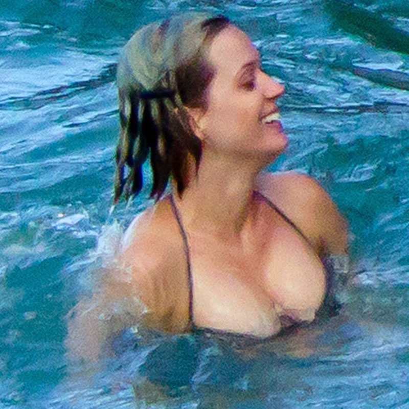 Katy Perry Bikini Enjoys Sunny Day Hawaii