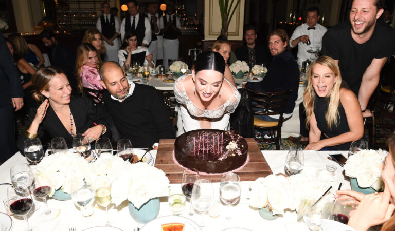 Katy Perry Blowing Out Candles On Her Birthday Cake (1 photo)