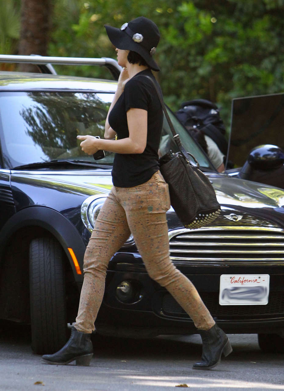 Katy Perry Out About Los Angeles