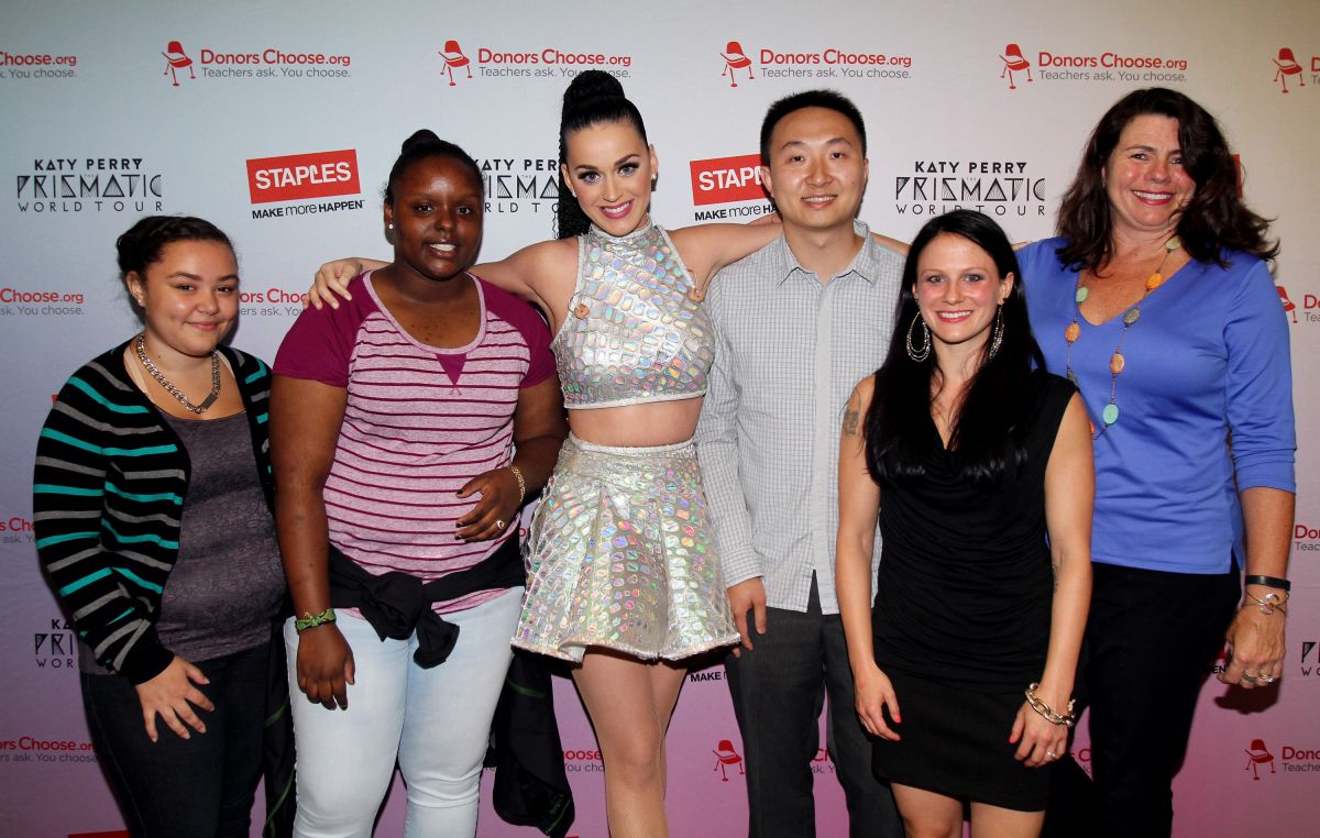 Katy Perry Staples Donorschoose Org Meet Greet