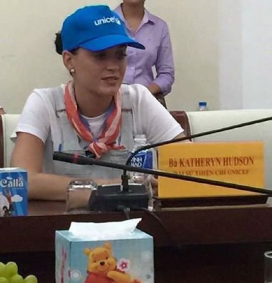 Katy Perry Unicef Charity Vietnam