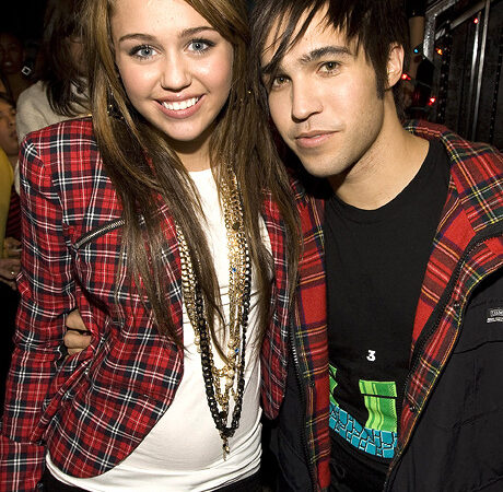 Keepmehonest Miley And Pete (1 photo)