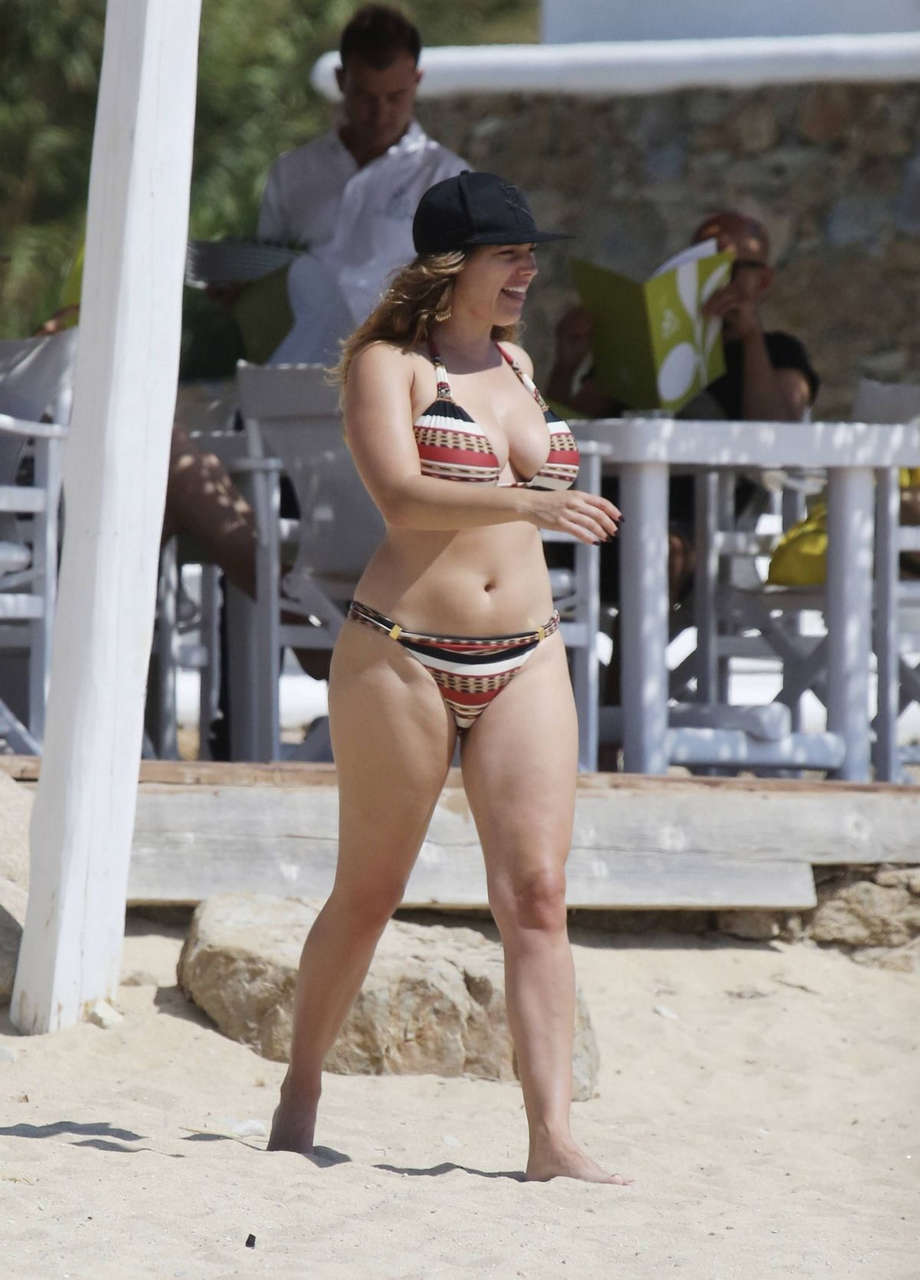 Kelly Brook Bikini Beach Mykonos