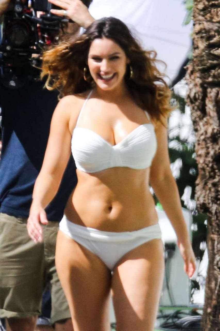 Kelly Brook Bikinis Photoshoot Beach Miami