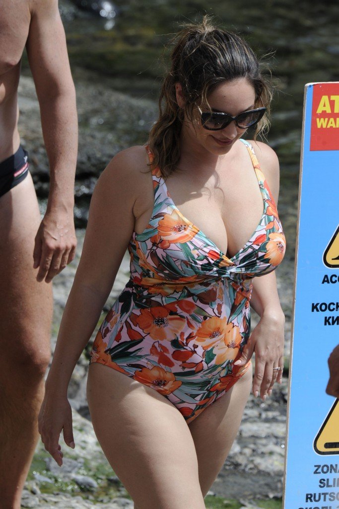 Kelly Brook Sexy