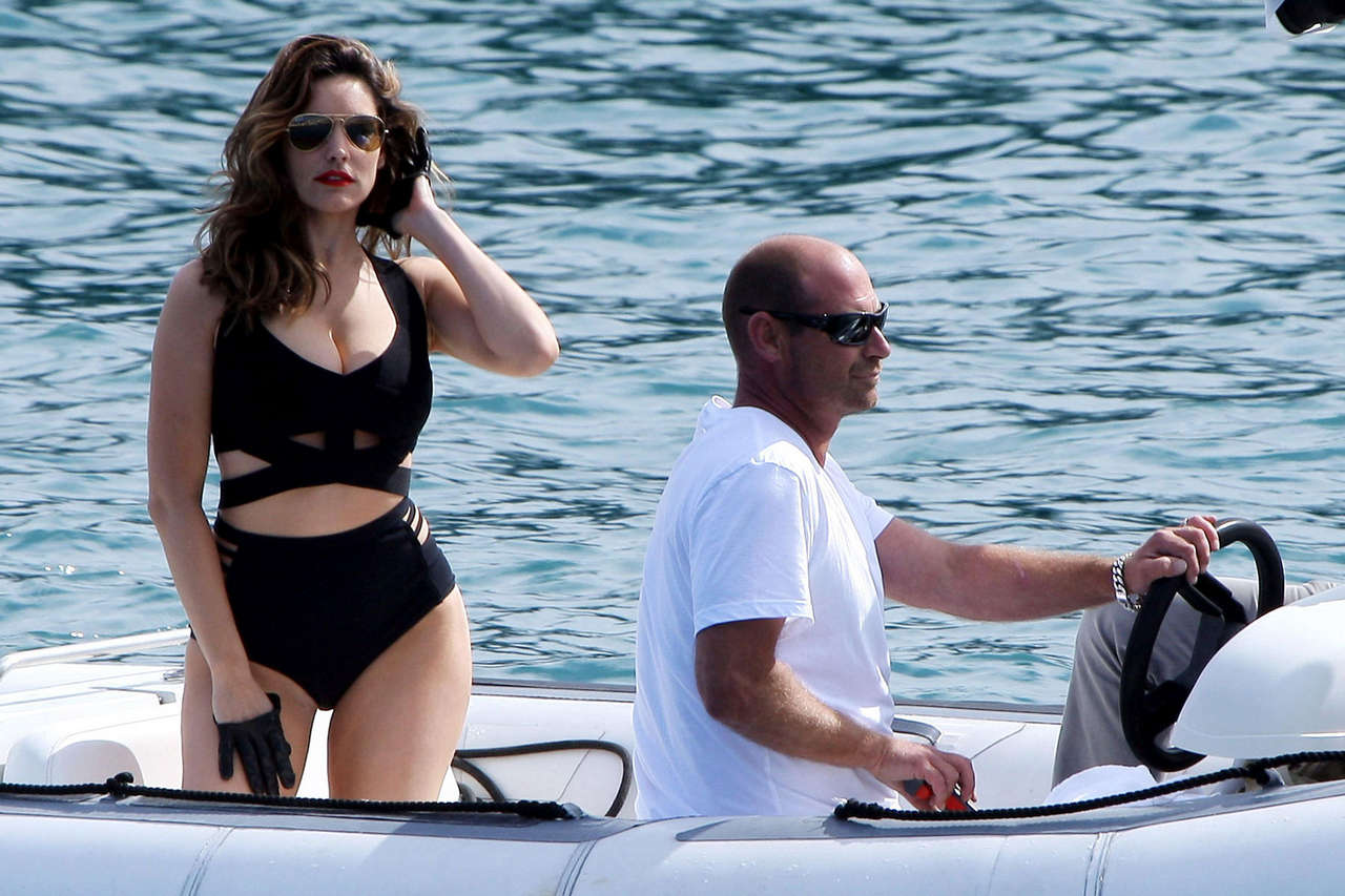 Kelly Brook Swimsuit Photoshoot Cannes