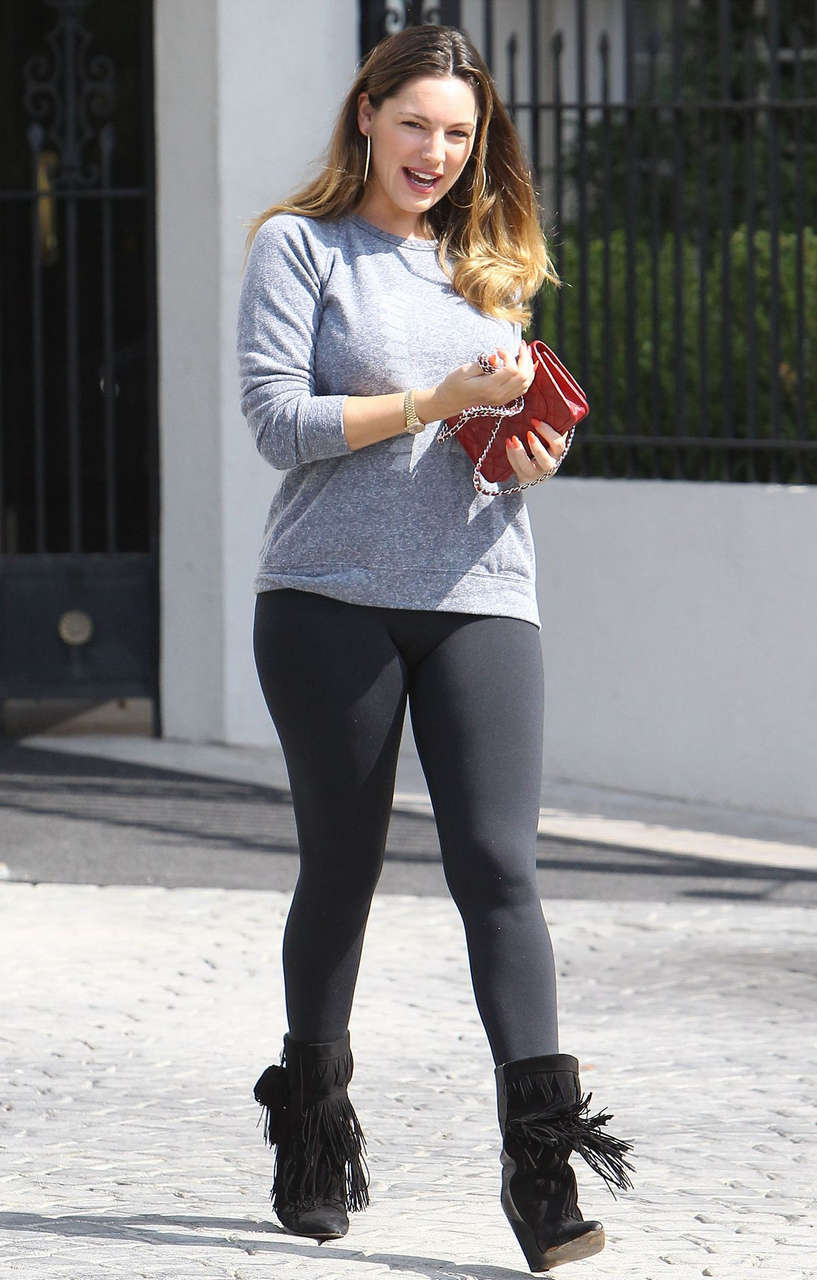 Kelly Brook Tights Out About Los Angeles
