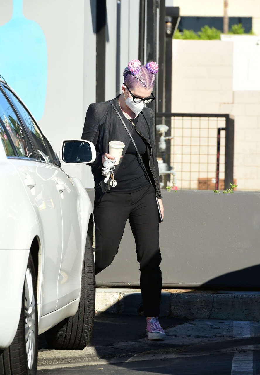 Kelly Osbourne Out About Los Angeles