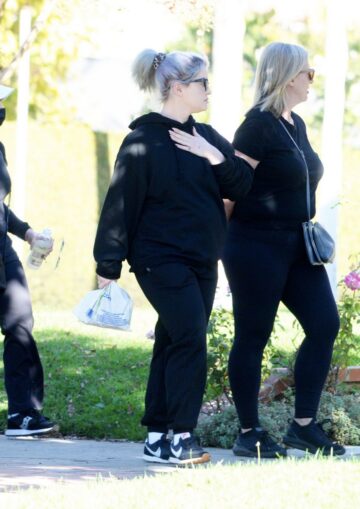 Kelly Osbourne Out About Los Angeles