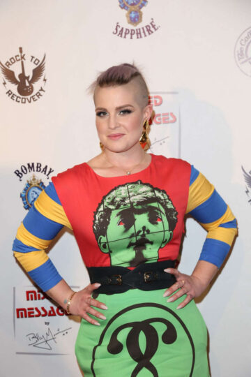 Kelly Osbourne Sur Le Mur Presents Mixed Messages Art Opening Beverly Hills