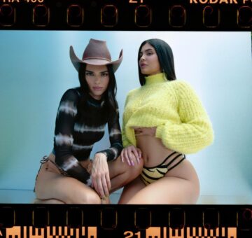 Kendall And Kylie Jenner Hot