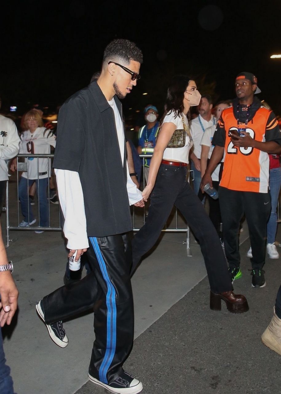 Kendall Jenner And Devin Booker Leaves Super Bowl Lvi Sofi Stadium Inglewood