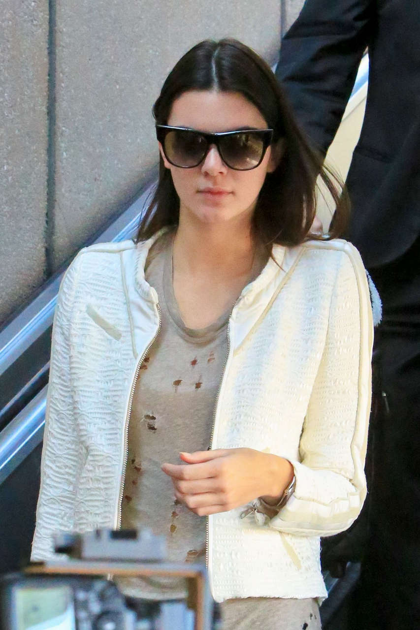 Kendall Jenner Arrives Lax Airport