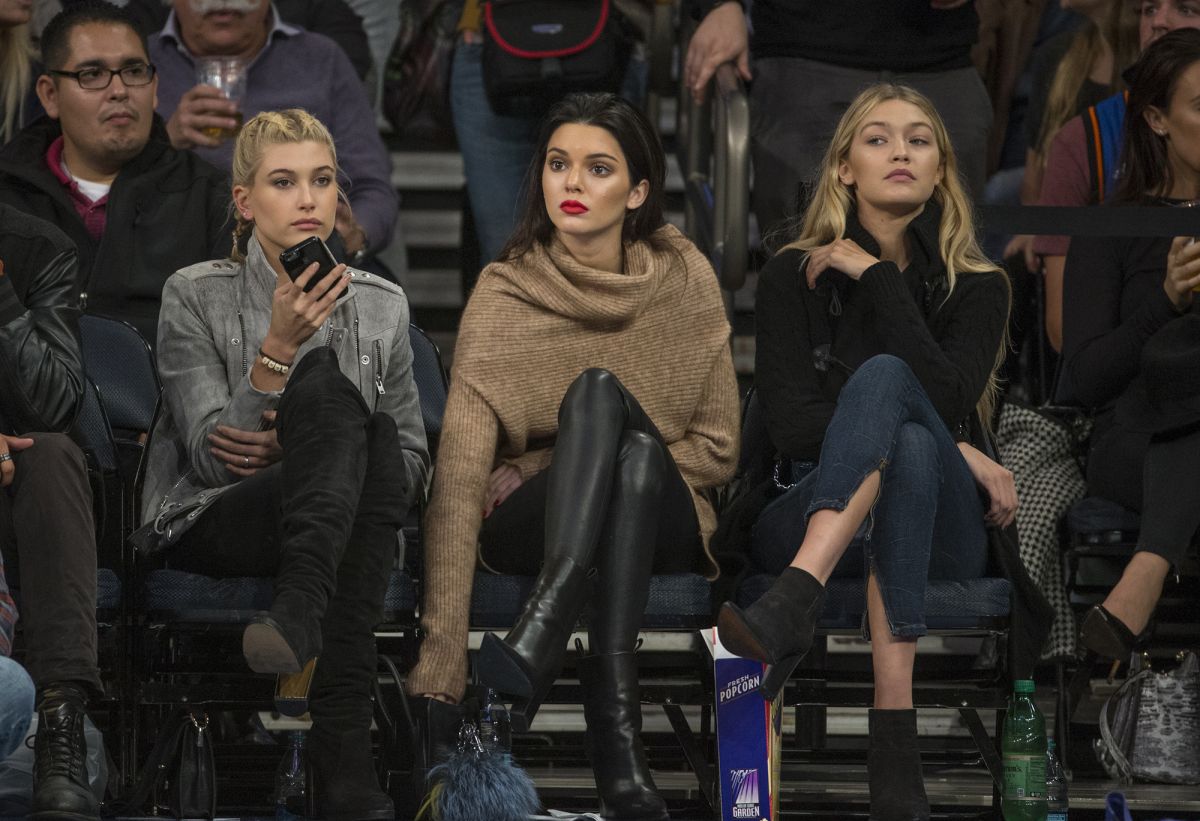Kendall Jenner Knicks Vs Wizards Game Nyc 10 22 14new York