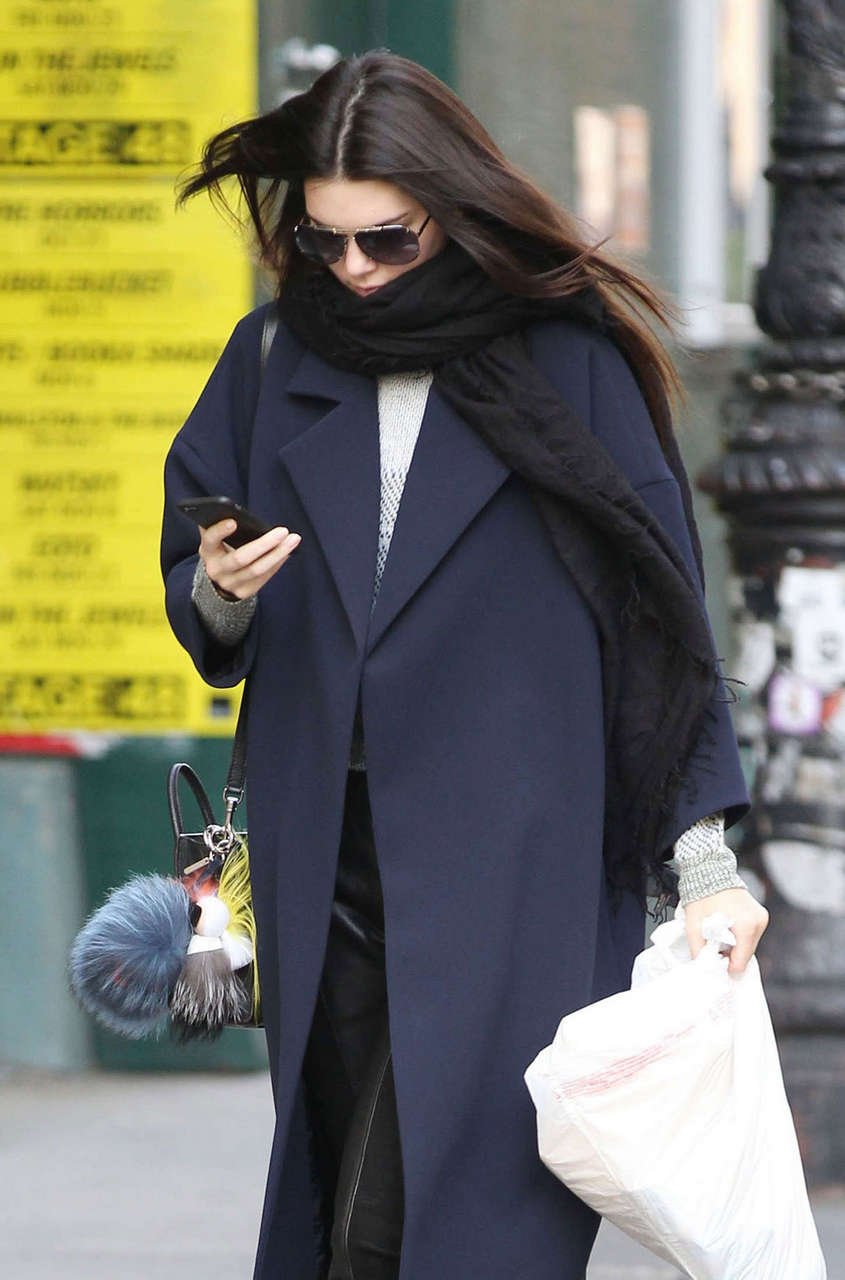 Kendall Jenner Out About New York