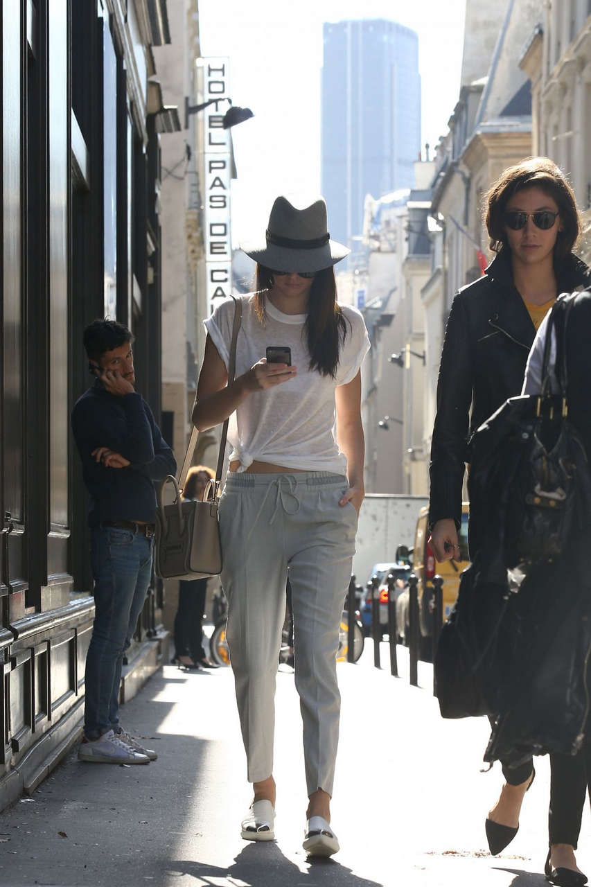 Kendall Jenner Out About Paris