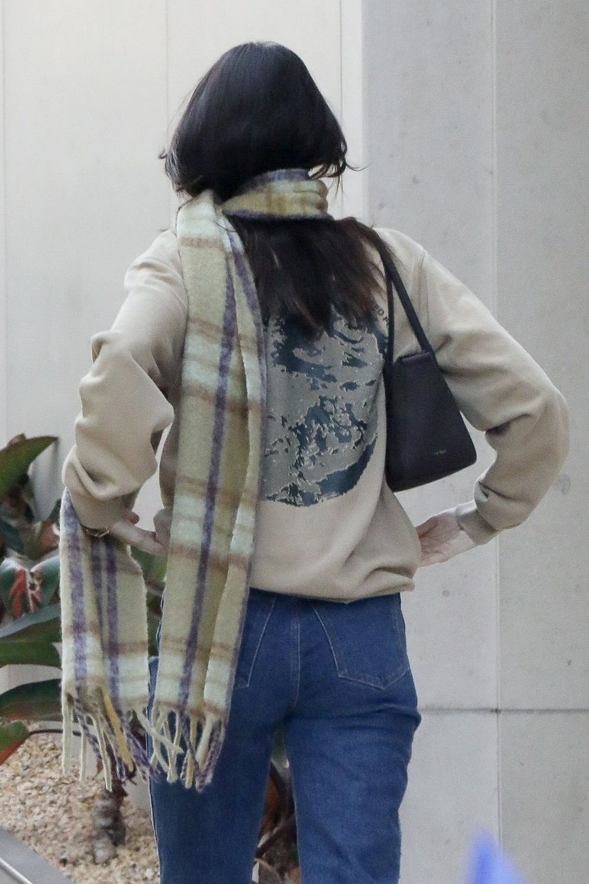 Kendall Jenner Out Beverly Hills