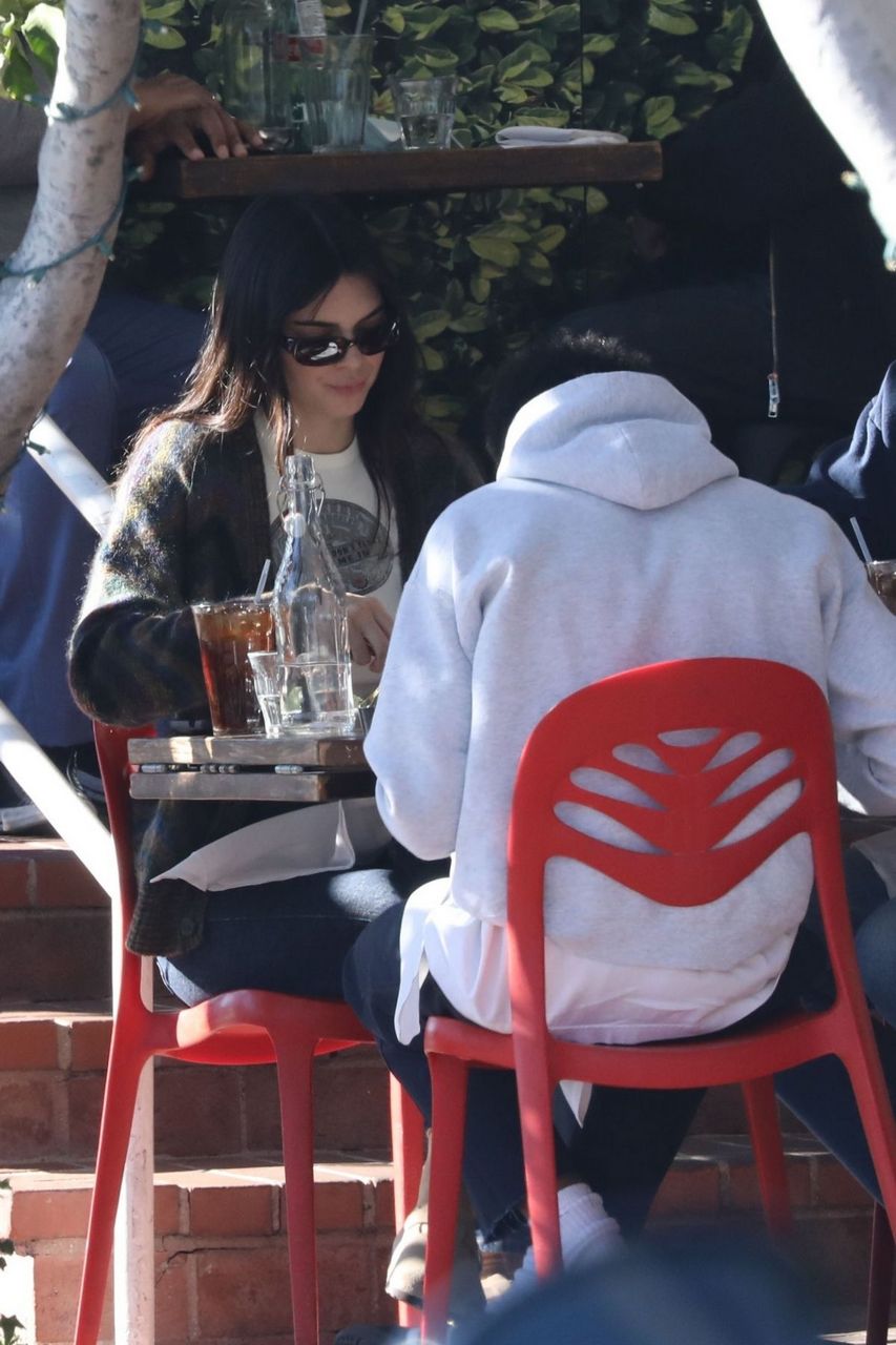 Kendall Jenner Out For Lunch With Fai Khadra West Hollywood