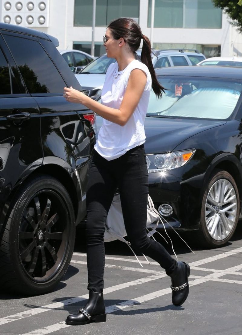 Kendall Jenner Out Shopping Fred Segal West Hollywood