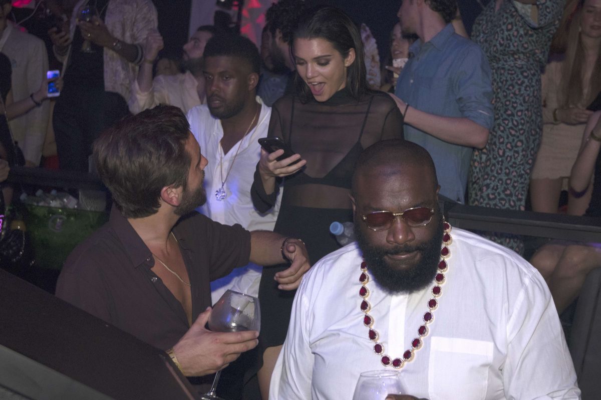 Kendall Jenner Partying Gotha Nightclub Cannes
