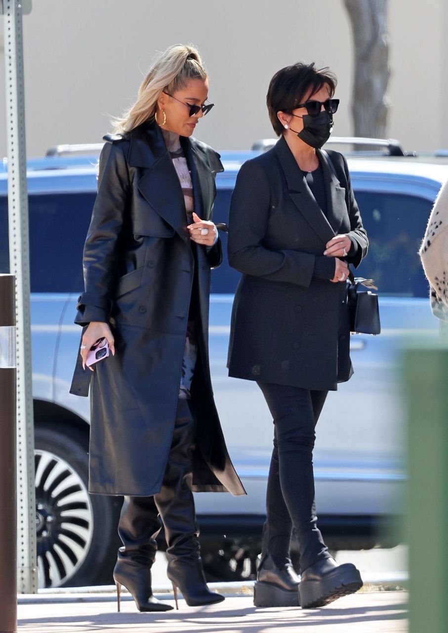 Khloe Kardashian And Kris Jenner Out Los Angeles