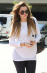Khloe Kardashian Leaves Earthbar Los Angeles